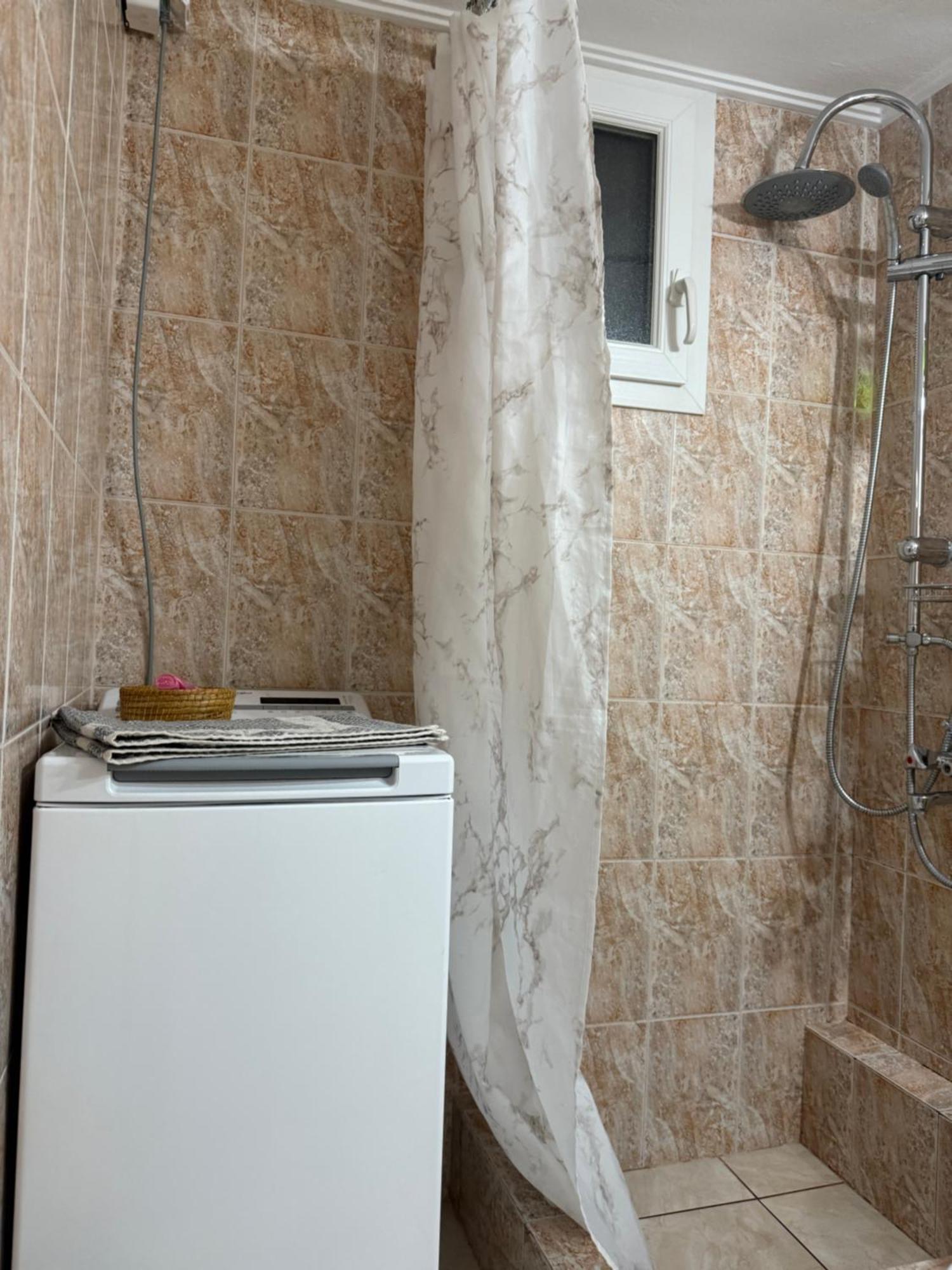 Pagrati Apartment Διαμέρισμα Παγκράτι Aten Exteriör bild